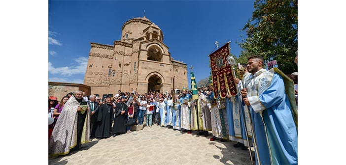 Անուան տօնակատարութիւնը խեղաթիւրուած անունով